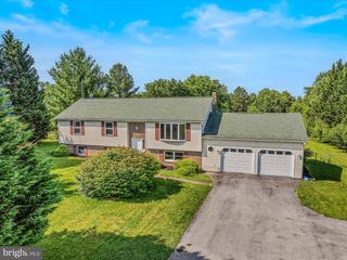 116 SPUR RD, Martinsburg, WV 25404