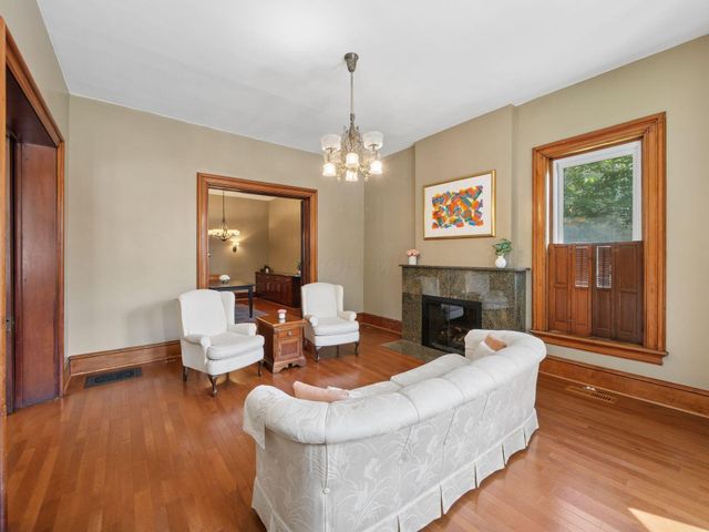 78 W Lincoln Avenue, Delaware, OH 43015