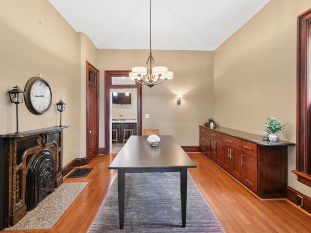 78 W Lincoln Avenue, Delaware, OH 43015