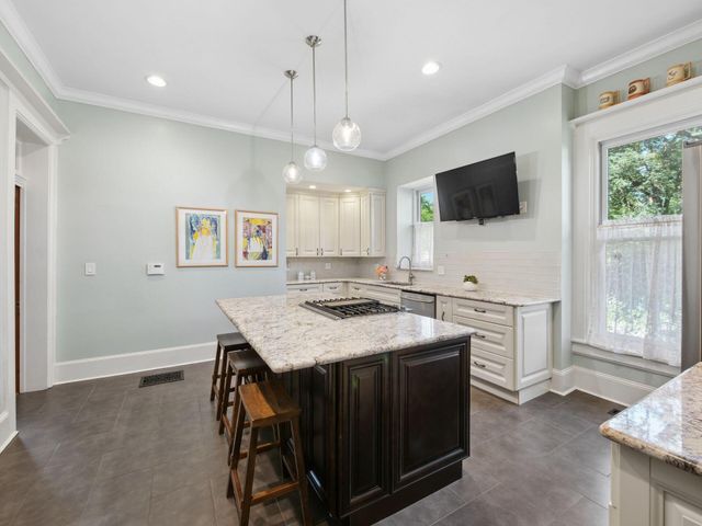 78 W Lincoln Avenue, Delaware, OH 43015