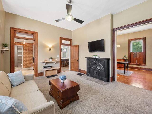 78 W Lincoln Avenue, Delaware, OH 43015
