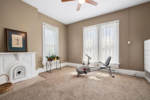 78 W Lincoln Avenue, Delaware, OH 43015