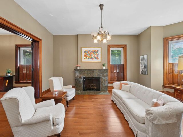 78 W Lincoln Avenue, Delaware, OH 43015