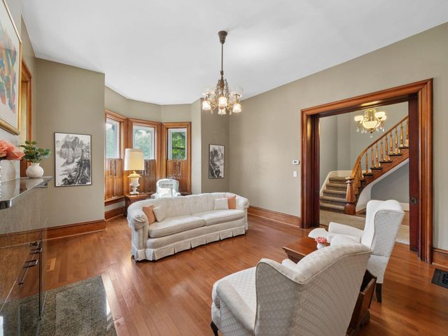 78 W Lincoln Avenue, Delaware, OH 43015