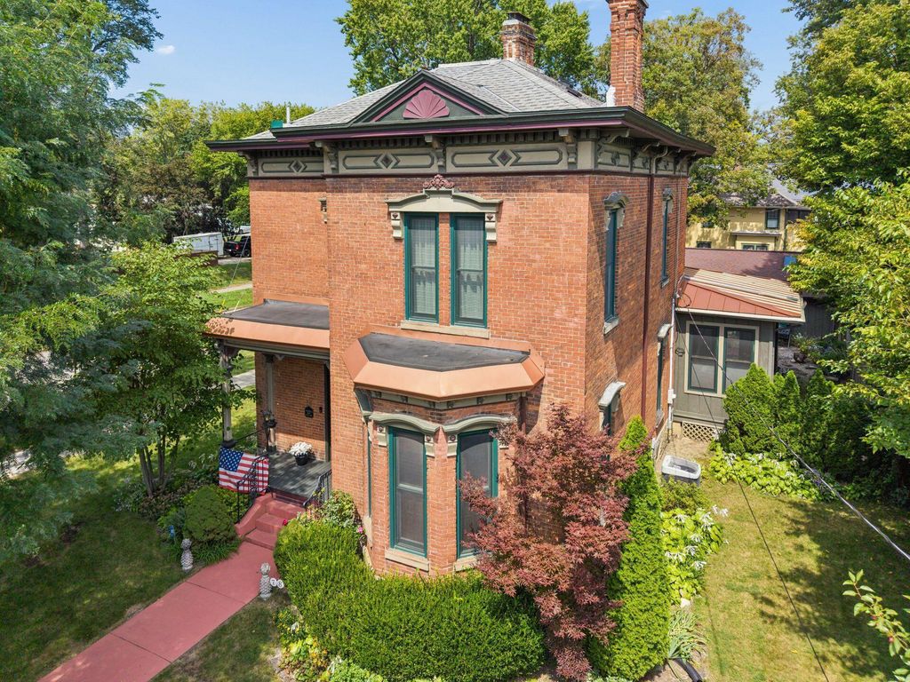 78 W Lincoln Avenue, Delaware, OH 43015
