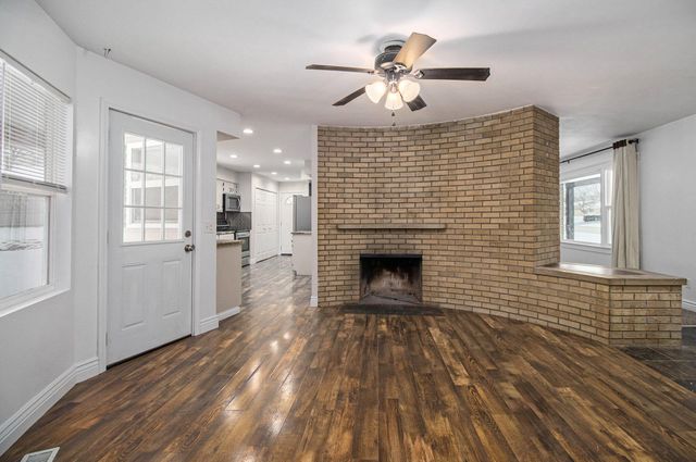 805 Landsdowne Avenue, Portage, MI 49002