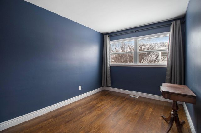 805 Landsdowne Avenue, Portage, MI 49002