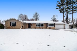 805 Landsdowne Avenue, Portage, MI 49002