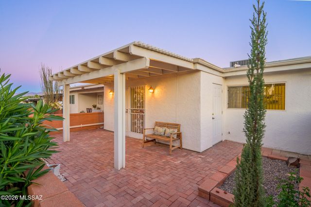 1128 S Alpine Circle, Green Valley, AZ 85614