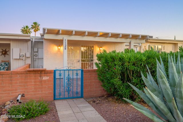 1128 S Alpine Circle, Green Valley, AZ 85614