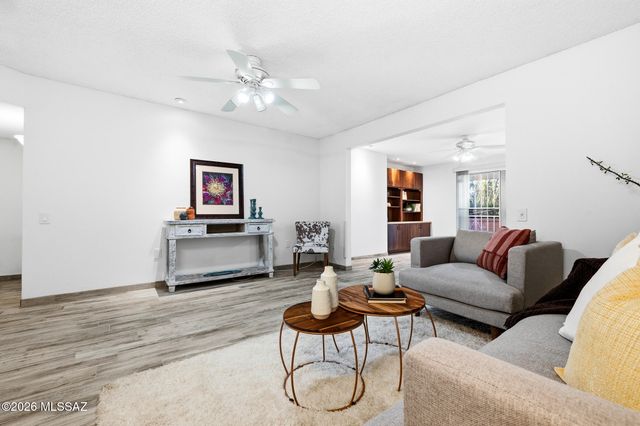 1128 S Alpine Circle, Green Valley, AZ 85614