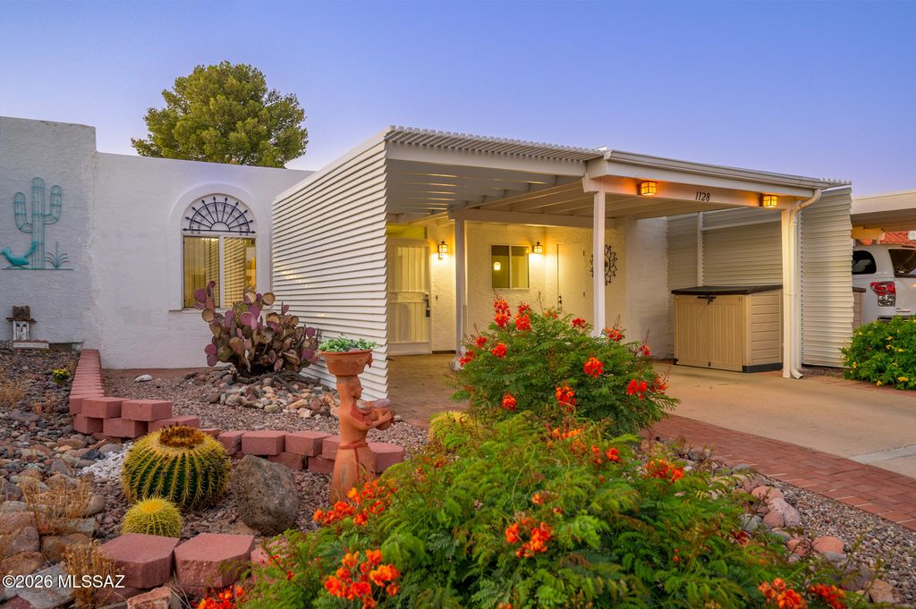 1128 S Alpine Circle, Green Valley, AZ 85614