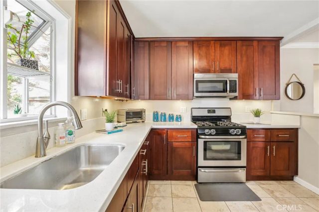 2905 Magnolia, Long Beach, CA 90806