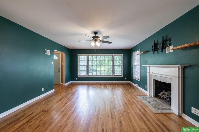 379 Kenmore Avenue, Council Bluffs, IA 51503