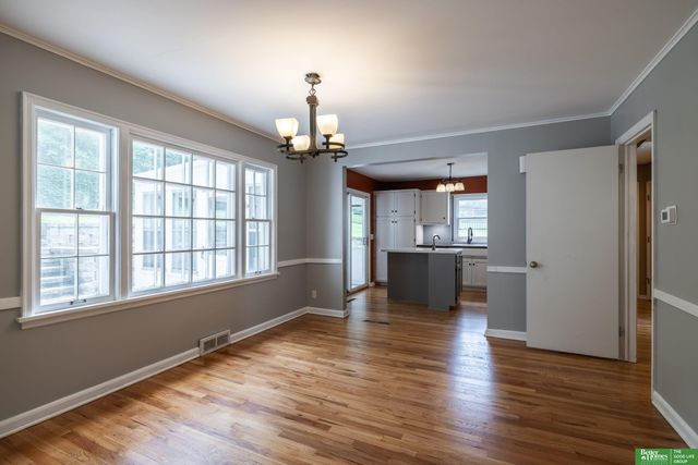 379 Kenmore Avenue, Council Bluffs, IA 51503