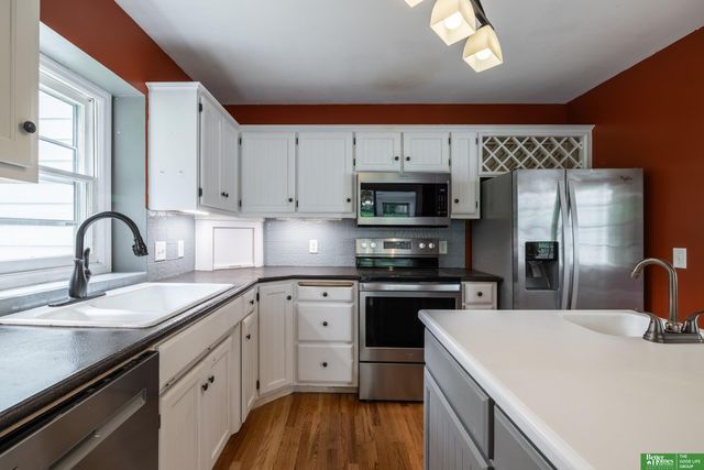 379 Kenmore Avenue, Council Bluffs, IA 51503
