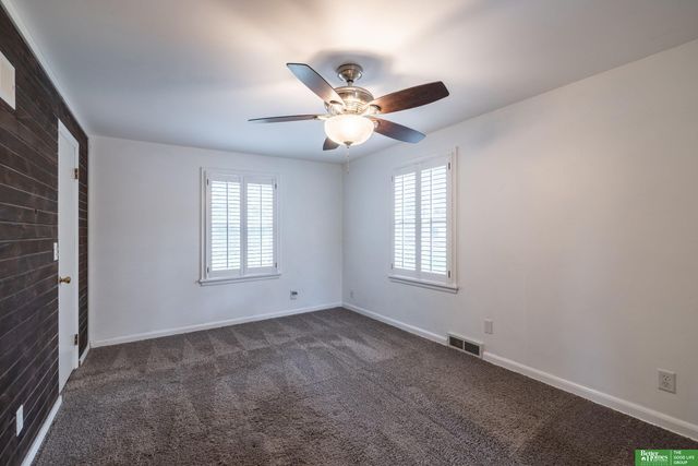 379 Kenmore Avenue, Council Bluffs, IA 51503
