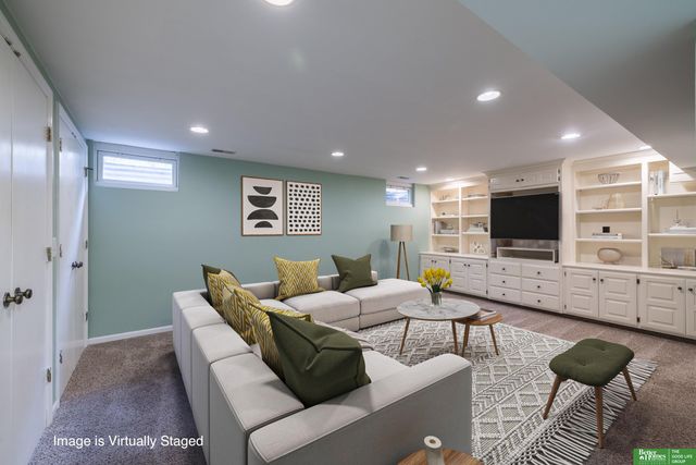 379 Kenmore Avenue, Council Bluffs, IA 51503