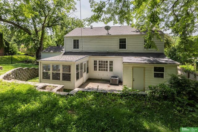 379 Kenmore Avenue, Council Bluffs, IA 51503