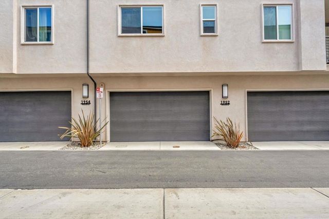 1952 Pavilion Lane, Chula Vista, CA 91915