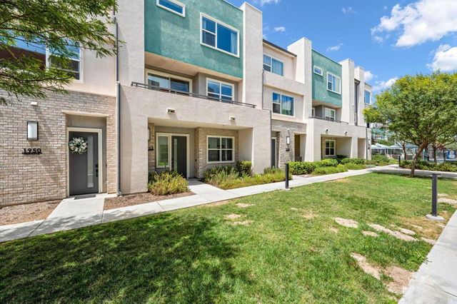 1952 Pavilion Lane, Chula Vista, CA 91915