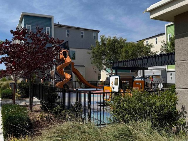 1952 Pavilion Lane, Chula Vista, CA 91915