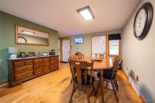 45 Pinewood Drive, West Seneca, NY 14224