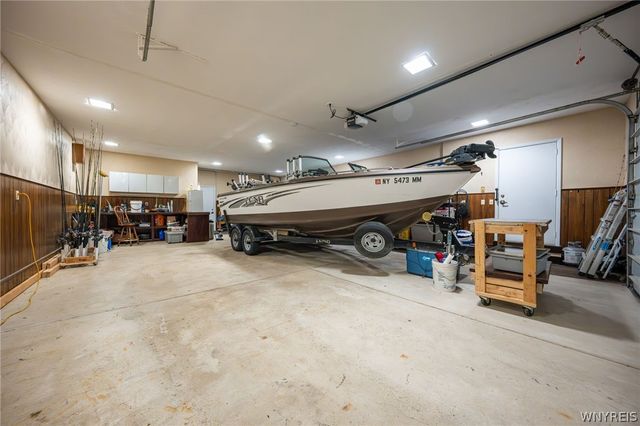 45 Pinewood Drive, West Seneca, NY 14224
