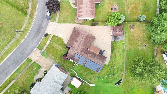 45 Pinewood Drive, West Seneca, NY 14224