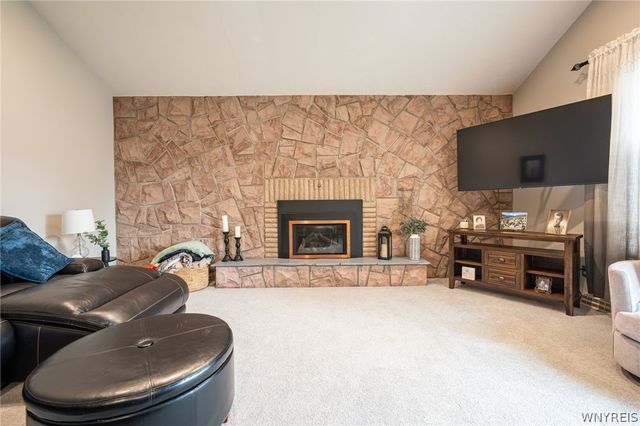 45 Pinewood Drive, West Seneca, NY 14224