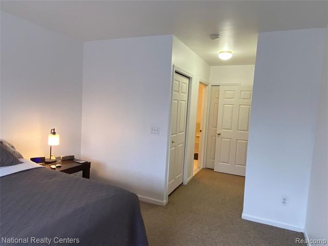 39431 Springwater Drive, Northville, MI 48168