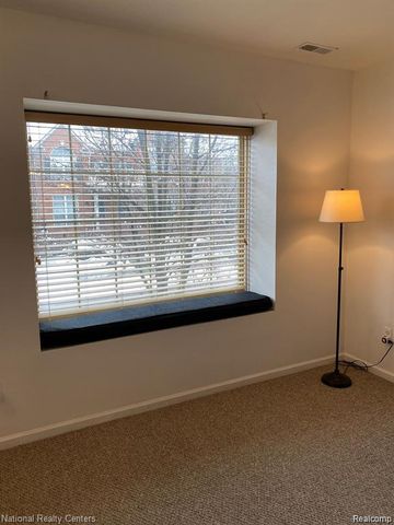 39431 Springwater Drive, Northville, MI 48168