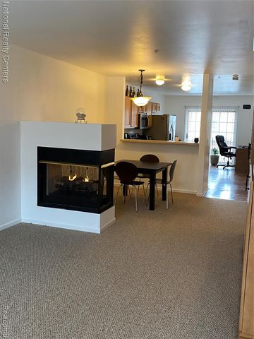 39431 Springwater Drive, Northville, MI 48168