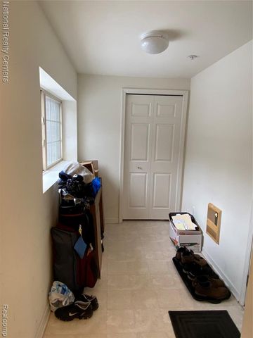 39431 Springwater Drive, Northville, MI 48168