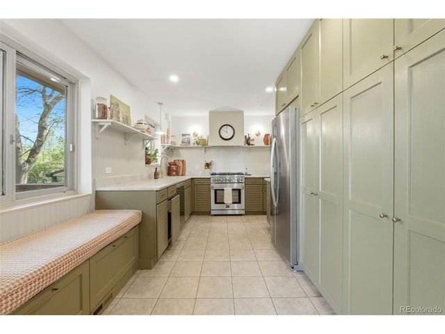 8935 W 4th Ave, Lakewood, CO 80226