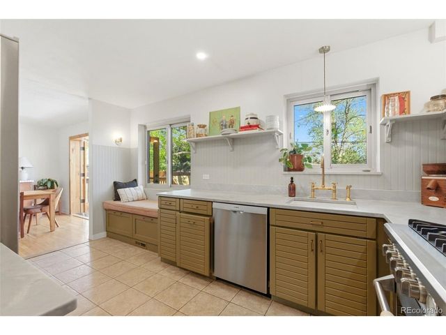 8935 W 4th Ave, Lakewood, CO 80226