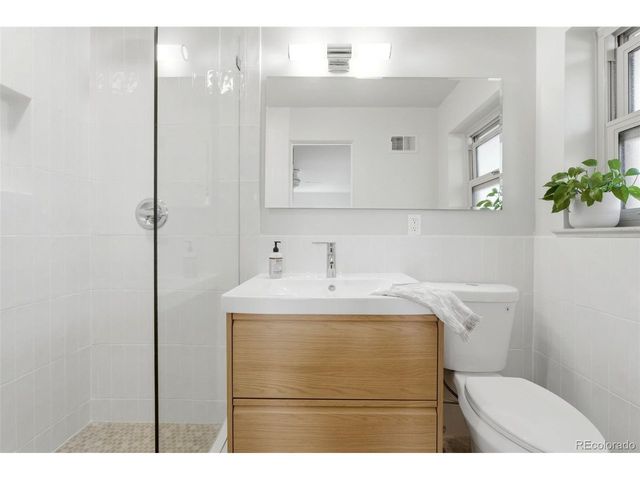 8935 W 4th Ave, Lakewood, CO 80226