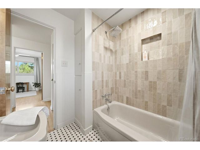 8935 W 4th Ave, Lakewood, CO 80226