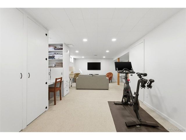 8935 W 4th Ave, Lakewood, CO 80226