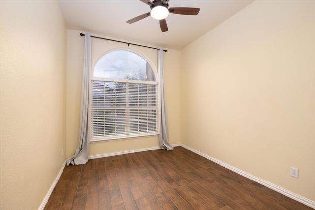 1302 Red Deer Way, Arlington, TX 76002