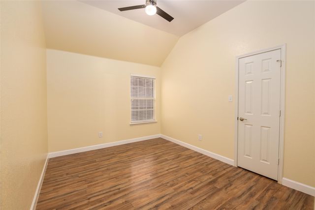 1302 Red Deer Way, Arlington, TX 76002