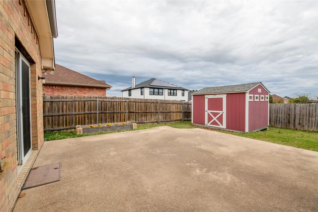 1302 Red Deer Way, Arlington, TX 76002