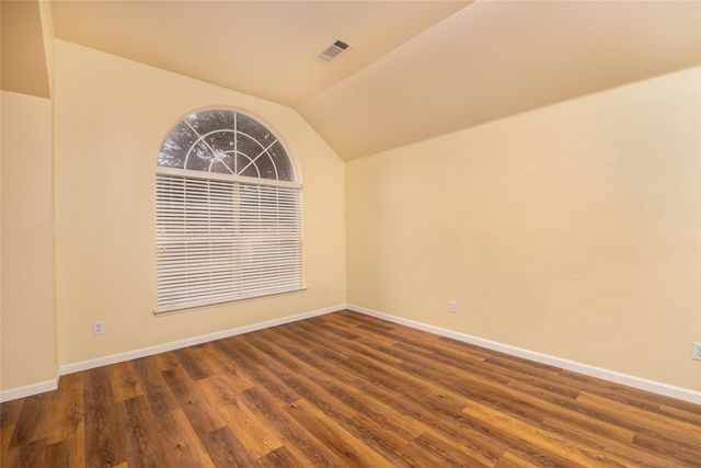 1302 Red Deer Way, Arlington, TX 76002