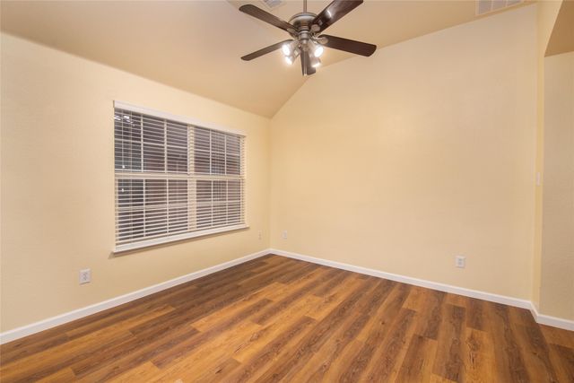 1302 Red Deer Way, Arlington, TX 76002