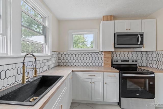 1802 Sundale Avenue, North College Hill, OH 45239