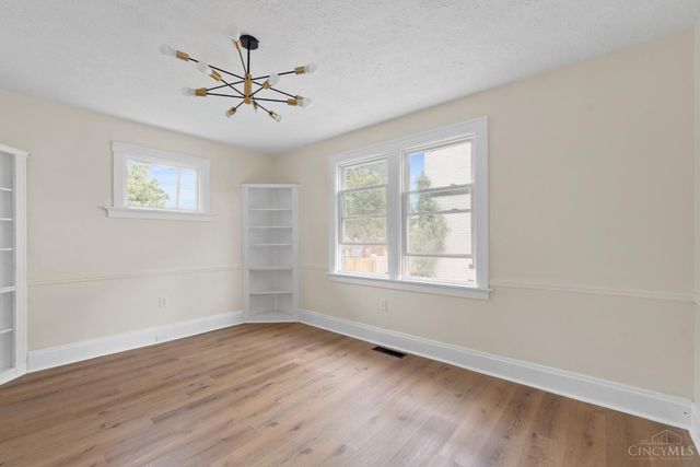 1802 Sundale Avenue, North College Hill, OH 45239