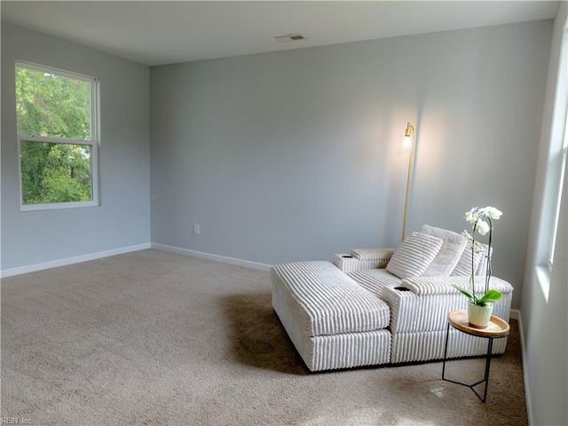 1356 Chanelka RD, Norfolk, VA 23503