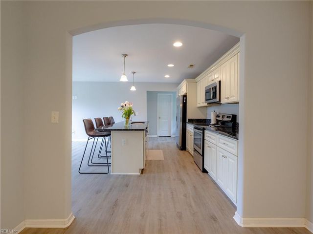 1356 Chanelka RD, Norfolk, VA 23503