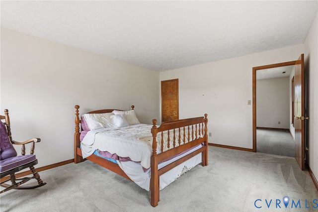 392 Rock Creek Ln, Dillwyn, VA 23936