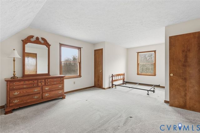 392 Rock Creek Ln, Dillwyn, VA 23936